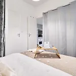 Peaceful Retreat & Cozy In , Sleep4 ,near Center , Free Public Parking דירה