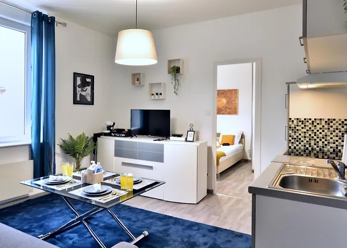 Peaceful Retreat & Cozy In , Sleep4 ,near Center , Free Public Parking *