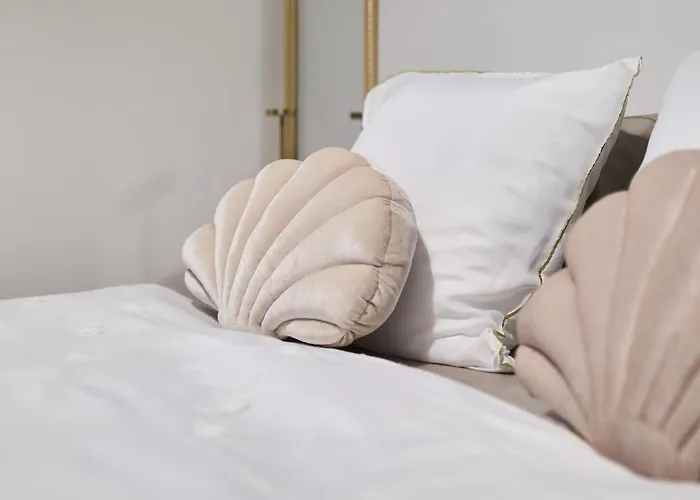 Apartment Peaceful Retreat & Cozy In , Sleep4 ,near Center , Free Public Parking *