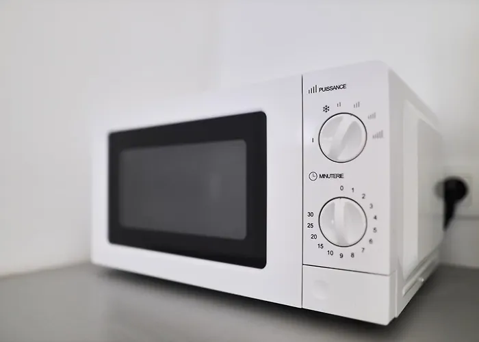 Peaceful Retreat & Cozy In , Sleep4 ,near Center , Free Public Parking Apartment