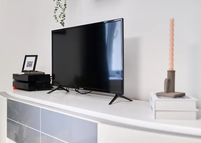 Apartment Peaceful Retreat & Cozy In , Sleep4 ,near Center , Free Public Parking *